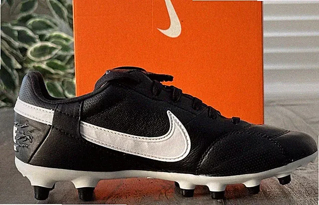 Nike Men’s US 4.5 Premier 3 FG Black/ White Soccer Cleats, Style # AT5889-010