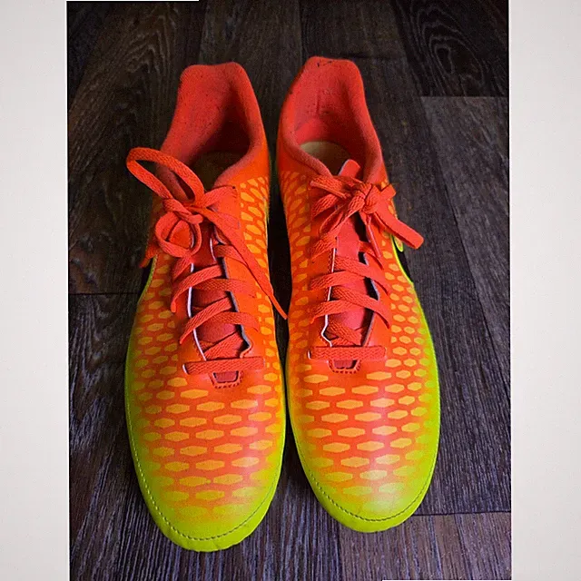 Nike Mens 11 Magista Onda FG Soccer Cleats Total Orange Volt Yellow