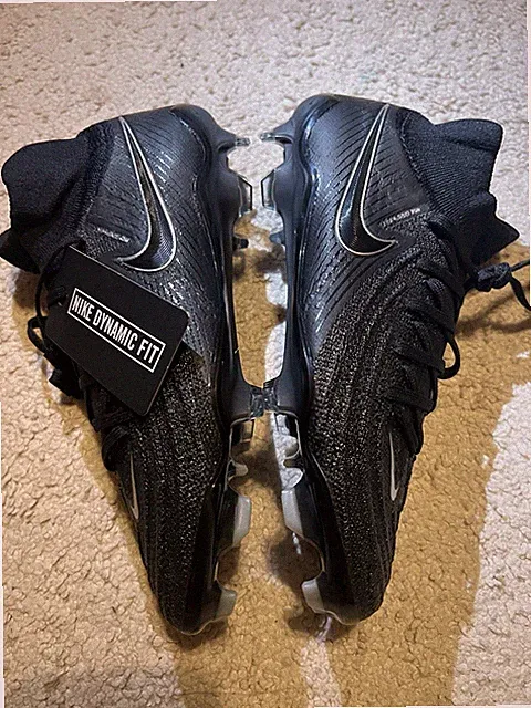 Nike Mens 4/Womens 5.5 Phantom Luna 2 Elite FG High-Top Soccer Cleats FJ2572-001