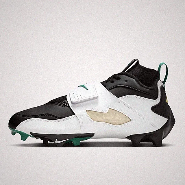 Nike Mens Air Diamond Turf 93 TD Emerald Football Cleat White Size 8 HF5298-102