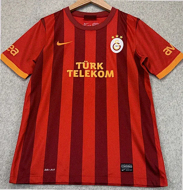 Nike Mens Football Jersey Red Maroon Striped Türk Telekom #11 Drogba XL