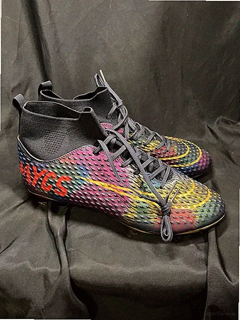 NIKE MENS HIGH TOP MYCS SOCCER CLEATS MENS SIZE 10