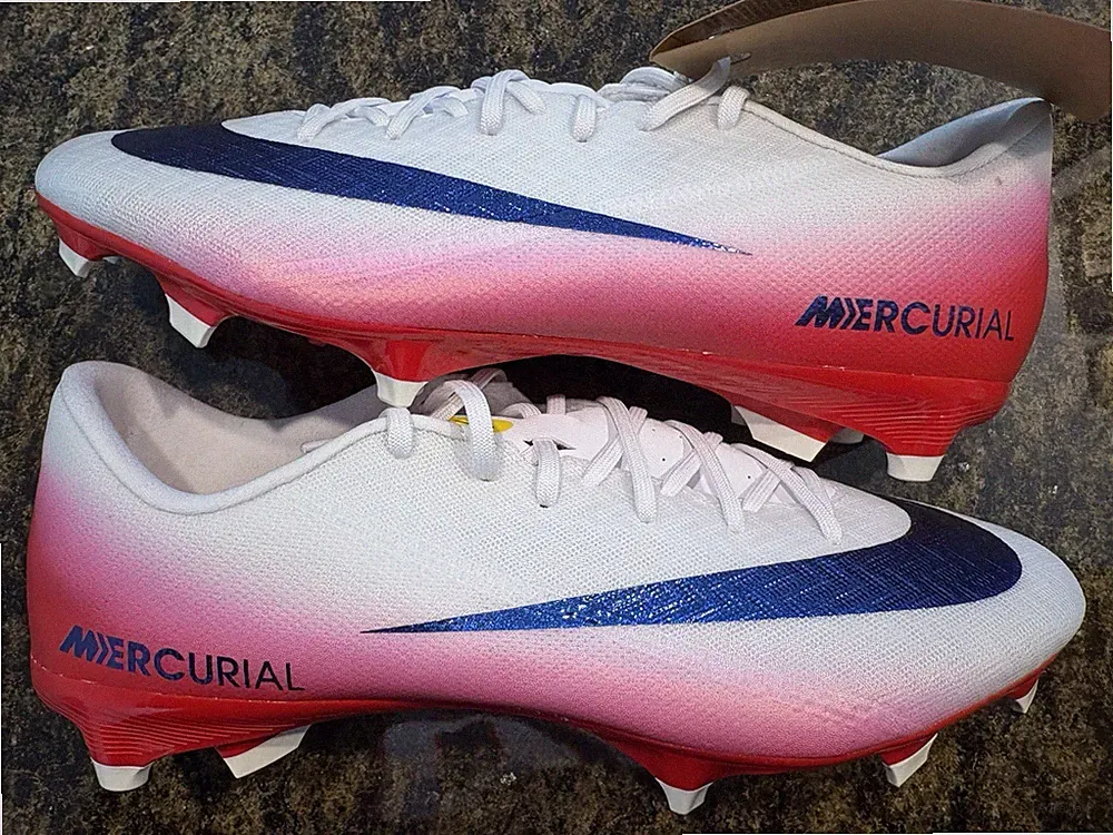 Nike Mens Vapor 16 Academy FG/MG Soccer Cleats New Sz 8.5 HJ7332-600 Fear Nothin