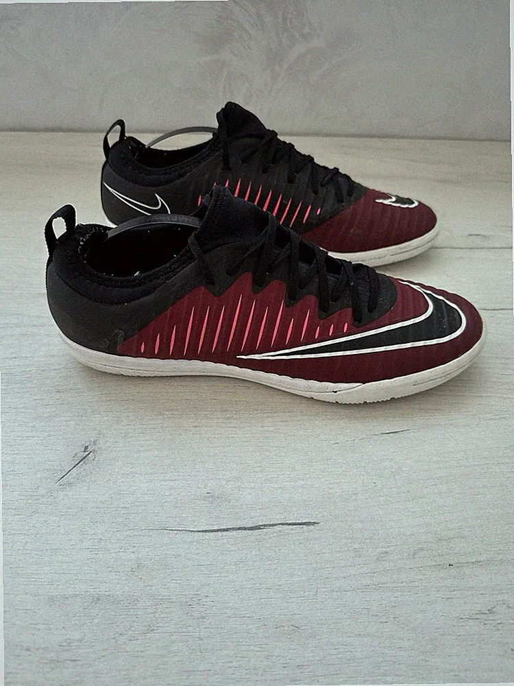 Nike Mercurial Finale Proximo Indoor Football Soccer Shoes Cleats Burgundy US8.5