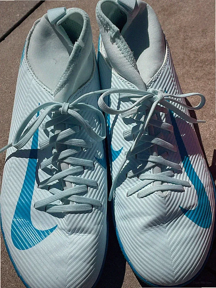 NIKE MERCURIAL INDOOR CLEATS SIZE 6 YOUTH LIGHT BLUE GREAT CONDITION