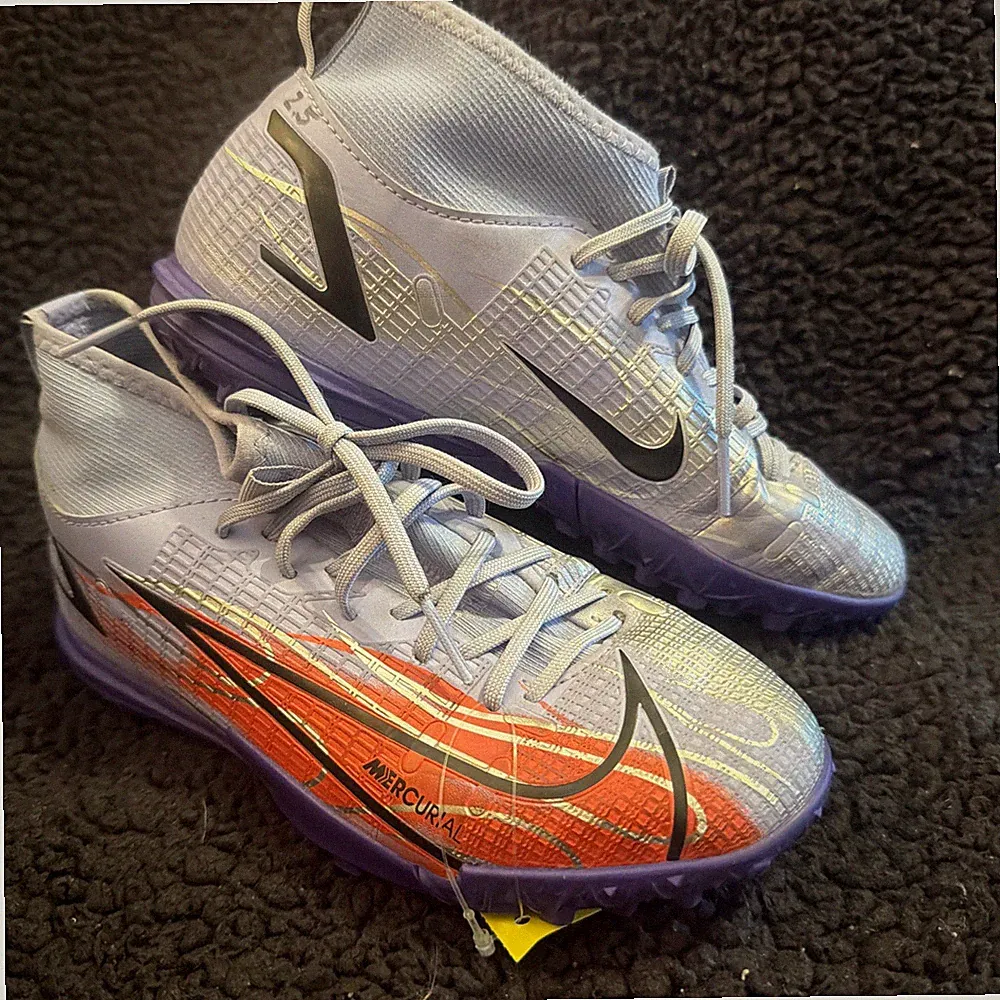 Nike Mercurial Indoor Purple Soccer Cleats Kylian Mbappe Size 2.5Y. S 44