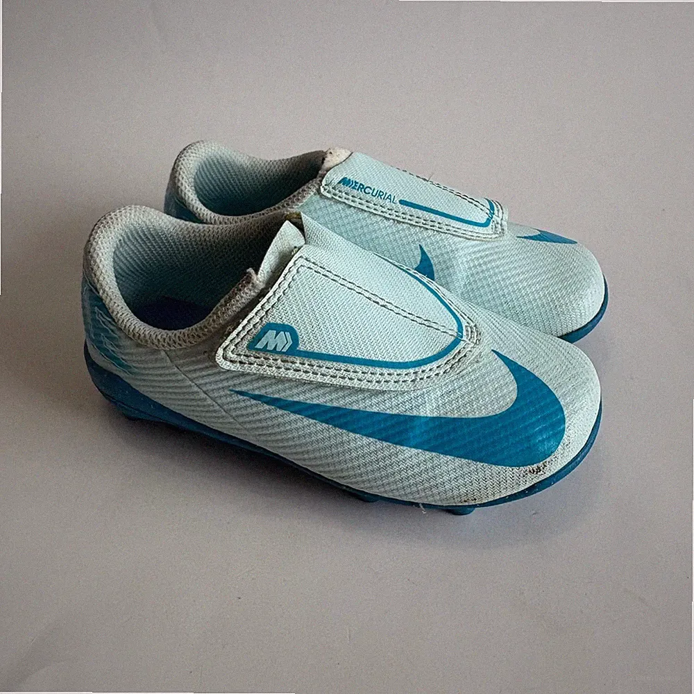 Nike Mercurial Kids Soccer Cleats Light Blue Turquoise Size 9C