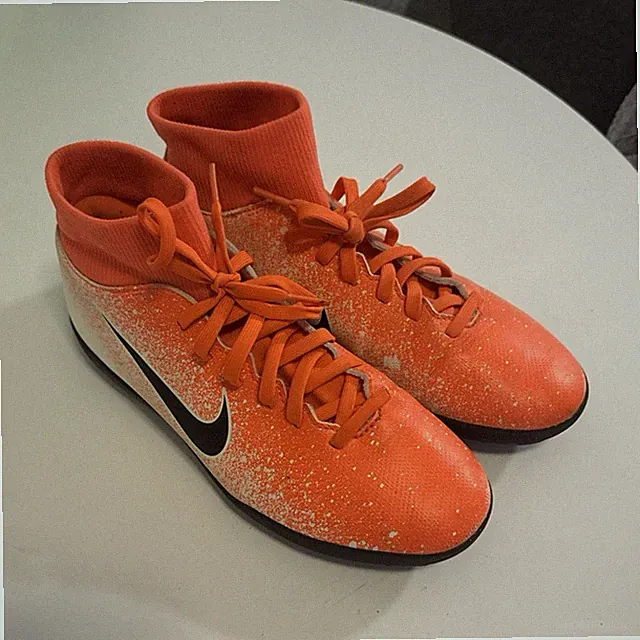 Nike Mercurial Mid Top Turf Soccer Shoes Lace Up Speckled Orange/White/Black