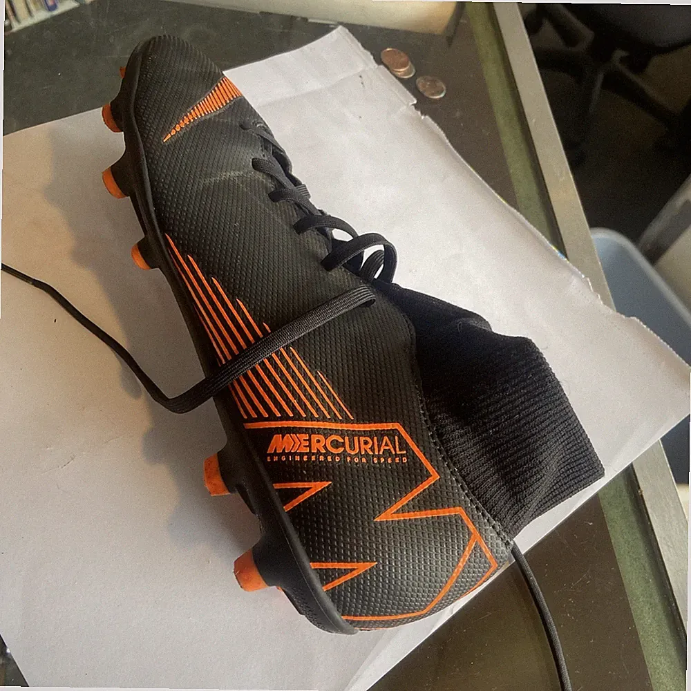 Nike Mercurial Soccer Cleats Black/Orange Mens Sz 9 engineered for speed