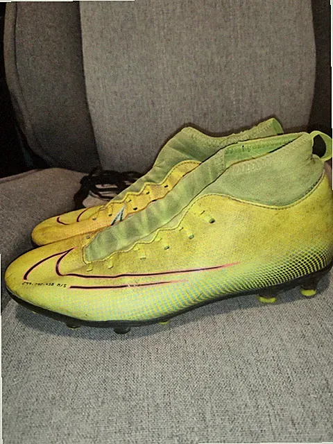 Nike Mercurial Soccer Cleats MDS002 Size 5.5 Youth
