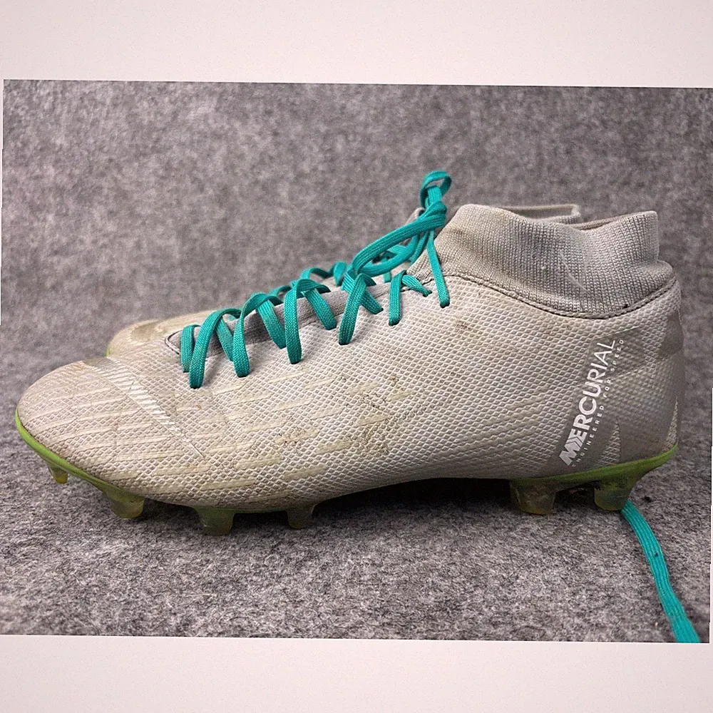 soccer cleats mens nike