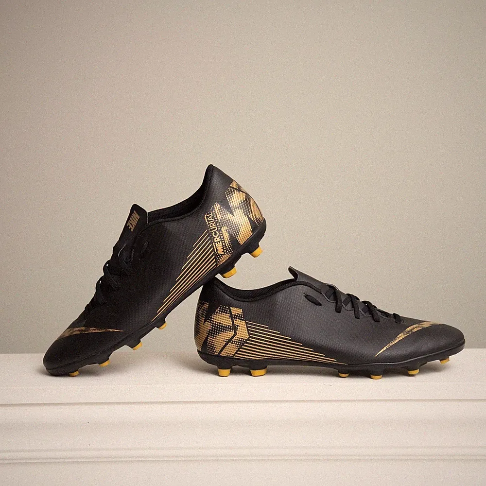 Nike Mercurial Soccer Cleats Vapor 12 Club FG Mens 12 Black Gold Striker Speed