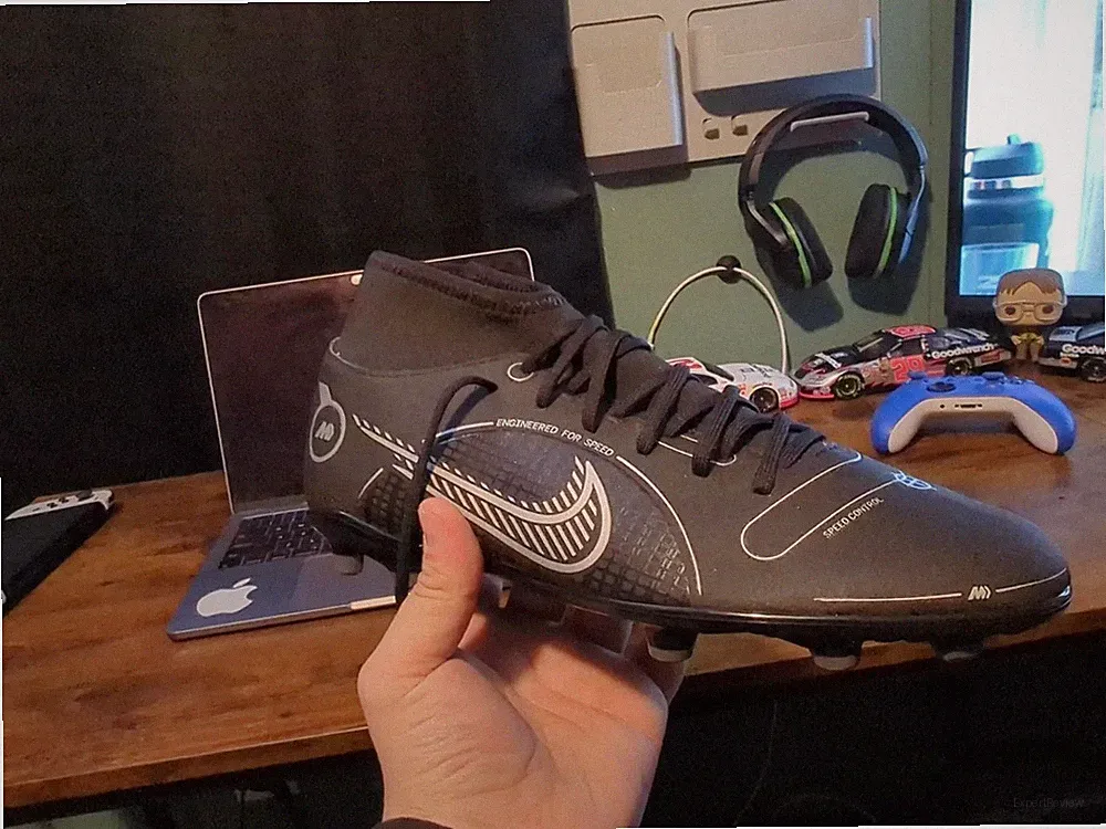 Nike mercurial Speed Soccer Cleats Size (9)