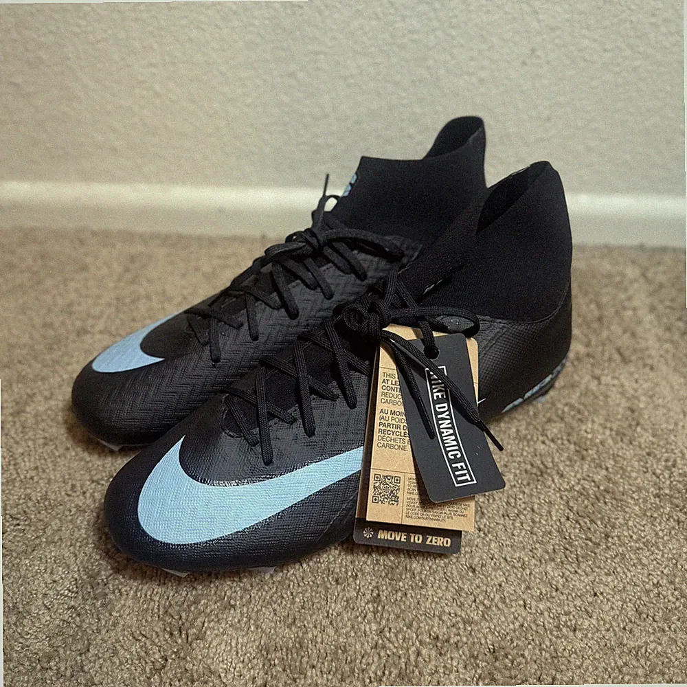 Nike Mercurial Superfly 10 Academy Multi-Ground High-Top Soccer Cleats Size 10