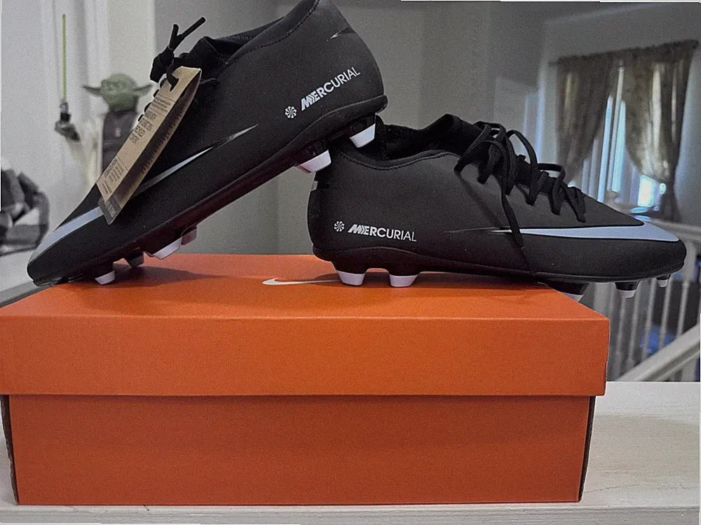 Nike Mercurial Superfly 10 Club FG/MG Men's 10 Soccer Cleats FQ8314-001