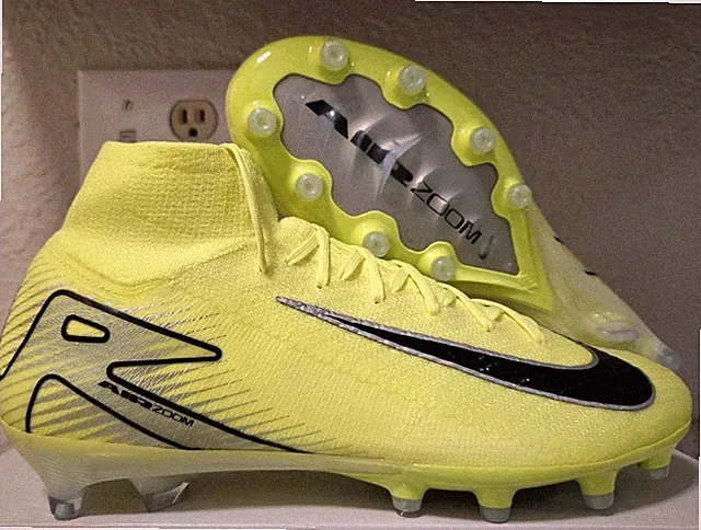 Nike Mercurial Superfly 10 Elite AG Pro Soccer Cleats Volt Men's 9.5 HF7876-700