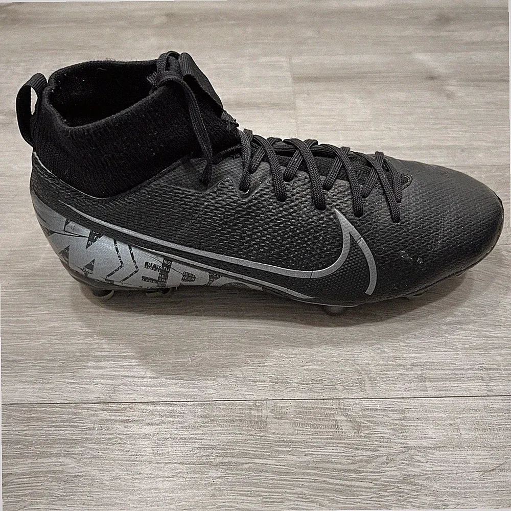 Nike Mercurial Superfly 7 Academy FG MG Soccer Cleats Youth Size 3.5Y