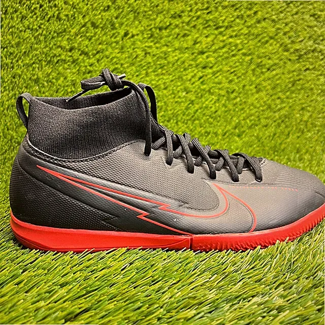 Nike Mercurial Superfly 7 Academy IC Boys Size 6Y Black Red Athletic Soccer Shoe