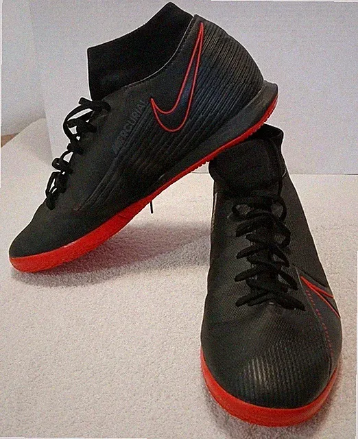 Nike Mercurial Superfly 7 Academy IC Indoor Soccer Shoe Size Men 9.5 Black/Red