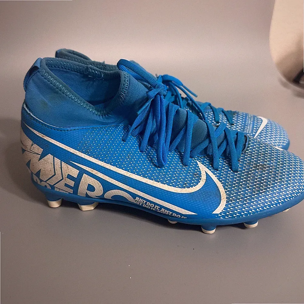 NIKE MERCURIAL SUPERFLY 7 ACADEMY IC INDOOR SOCCER SZ 4.5 YOUTH BLUE