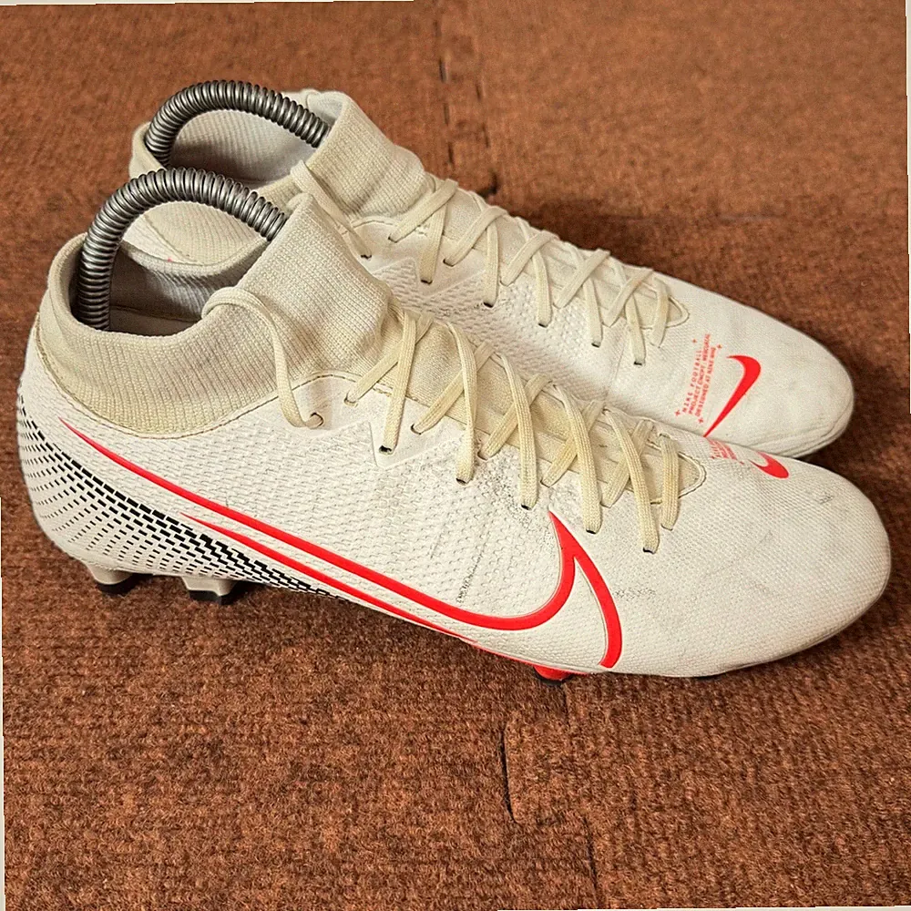 Nike Mercurial Superfly 7 Academy MG Soccer Cleats Crimson Mens Sz 7 AT7946-163