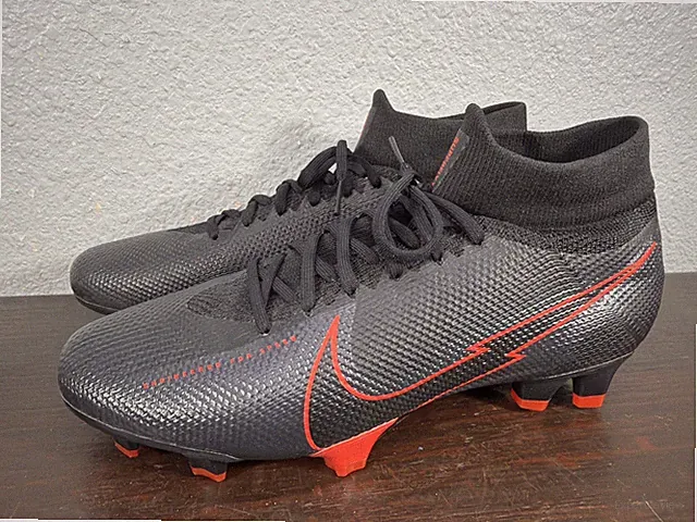 Nike Mercurial Superfly 7 Pro Black Soccer Cleats AT5382-060 Men Sz 6.5 Preowned