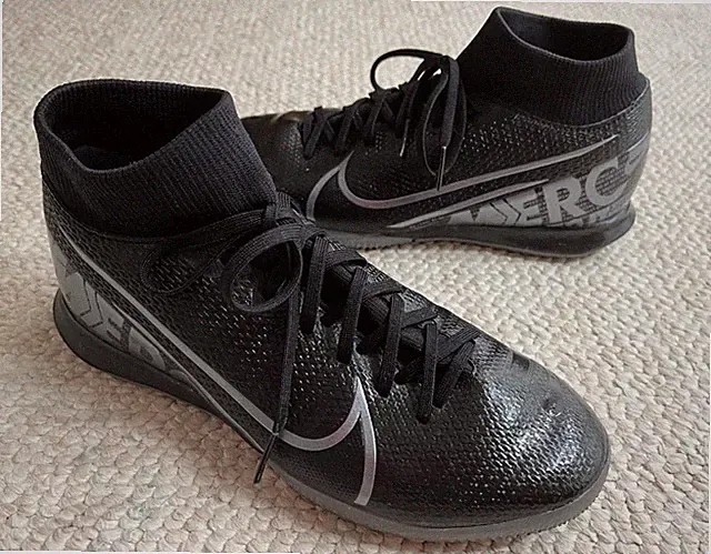 NIKE Mercurial Superfly Academy Boy's Size 5.5 Kids Black Sneakers