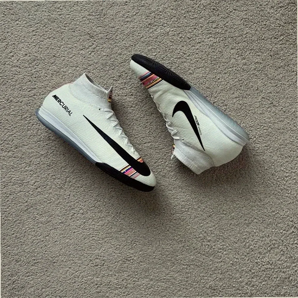 Nike Mercurial SuperflyX 6 Elite Indoor/Turf Soccer Cleats Men’s Size 10.5