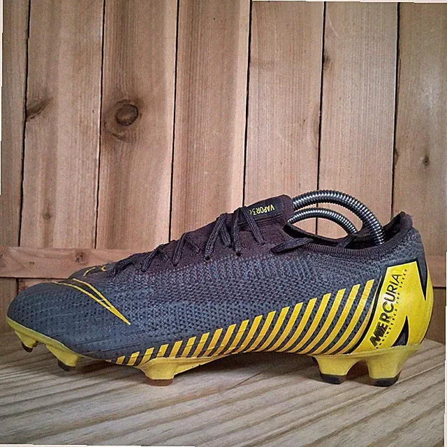 Nike Mercurial Vapor 12 Elite FG Soccer Cleats Mens 10 Gray Flyknit ACC