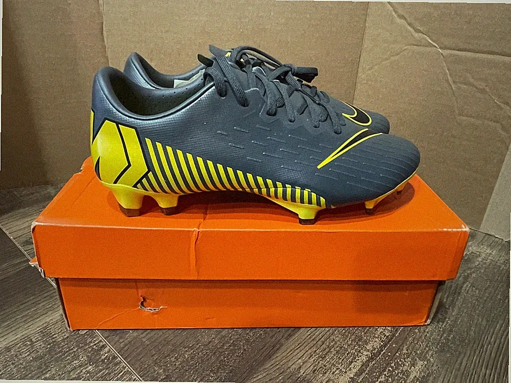 NIKE MERCURIAL VAPOR 12 XII PRO FG Soccer Cleats Men's Size 5.5 AH7382-070 NEW