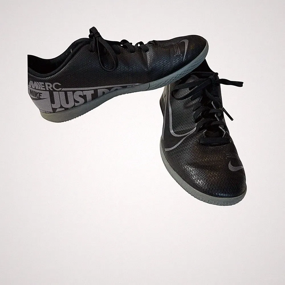 Nike Mercurial Vapor 13 Academy IC Black Grey Indoor Soccer Shoes Mens Sz 6