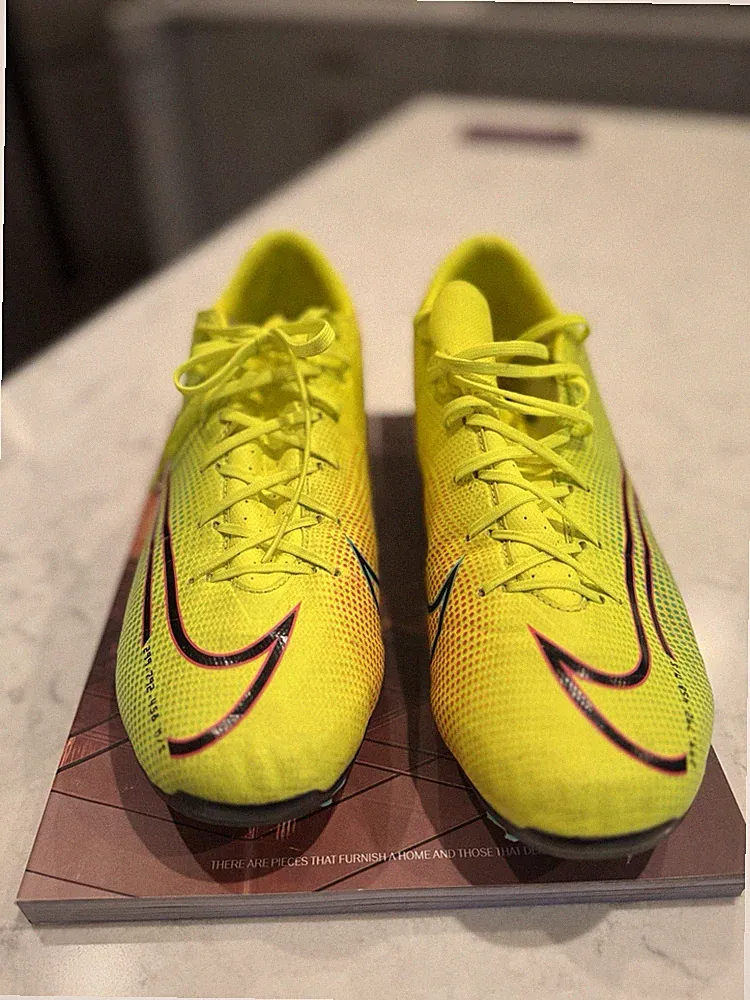 Nike Mercurial Vapor 13 Academy MG Dream Speed Lemon Venom Soccer Cleats 11.5