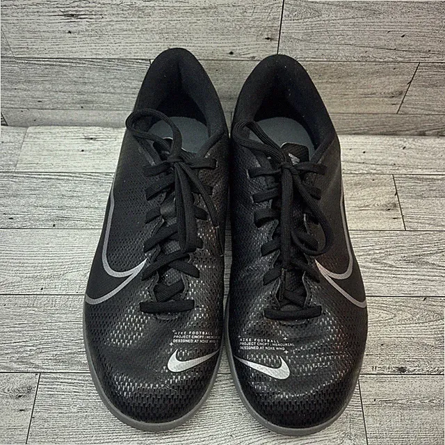Nike Mercurial Vapor 13 AT7997-001 Black Indoor Soccer Shoes Men’s Size 7