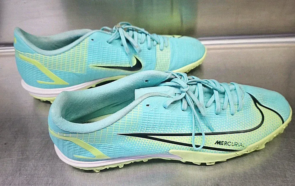 Nike Mercurial Vapor 14 Academy Turf Soccer Cleats Turquoise/Lime Men's US 10