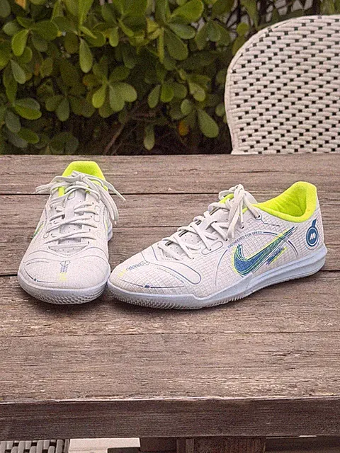 Nike Mercurial Vapor 14 Soccer Shoes Youth 5.5Y Indoor Cleats Football