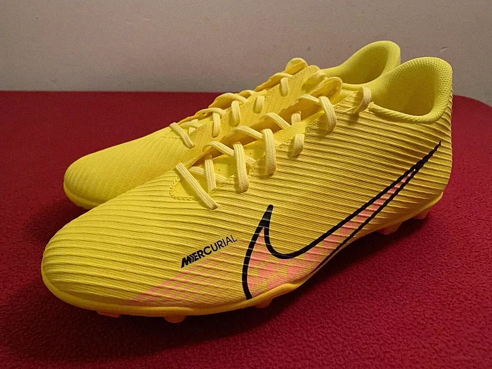 Nike Mercurial Vapor 15 Club FG/MG Soccer Cleats Yellow DJ5963-780 Size 11 NEW