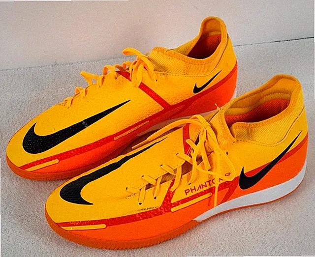 Nike Mercurial Vapor 15 Club IC Indoor Soccer Shoes Yellow Orange Men's US 9