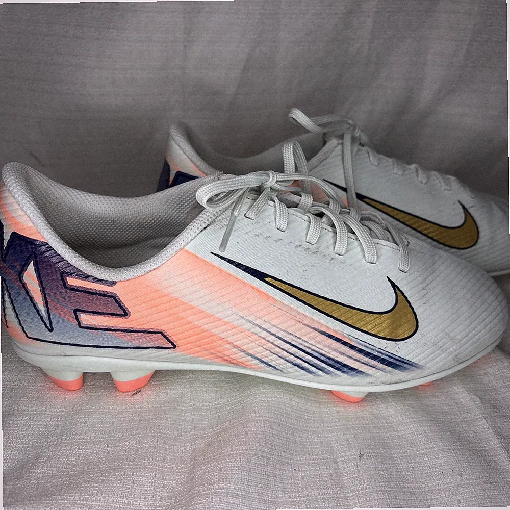 Nike Mercurial Vapor 15 Club MG Kids Soccer Cleats White Gold DJ5963-146