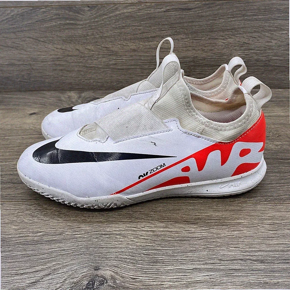 Nike Mercurial Vapor 15 Turf Kids White Red Soccer Cleats Size 5.5Y DJ5619