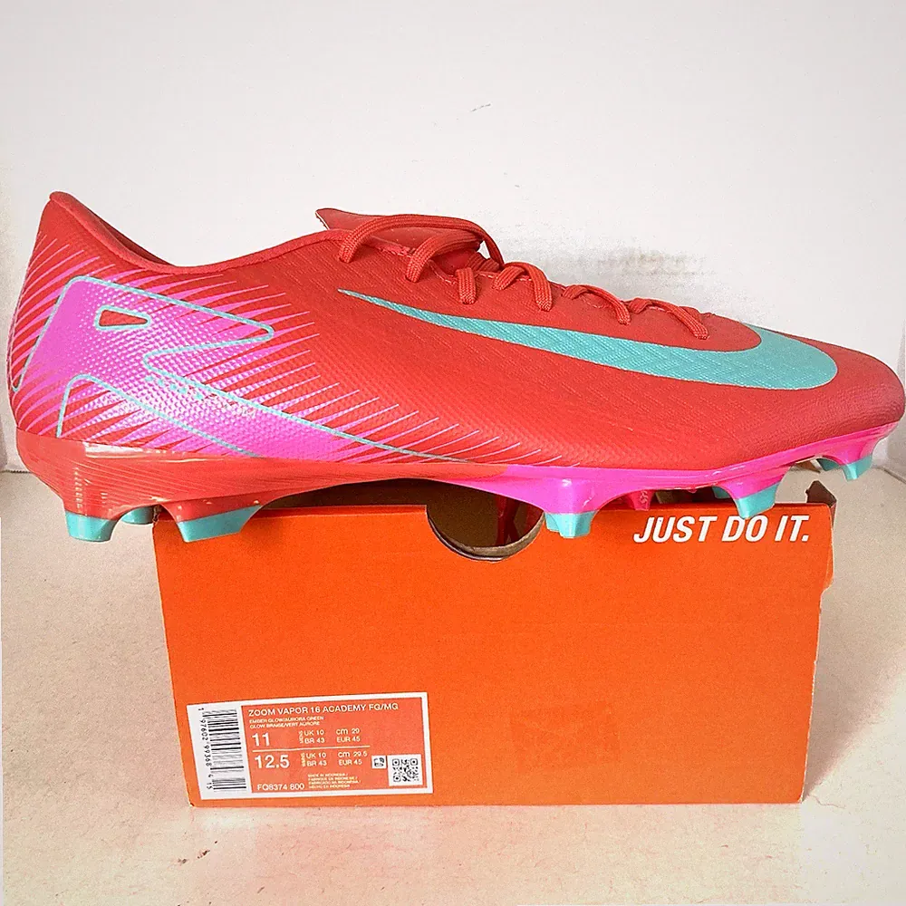 Nike Mercurial Vapor 16 Academy Men's Multi-Ground Low Top Size 11 Soccer Cleats