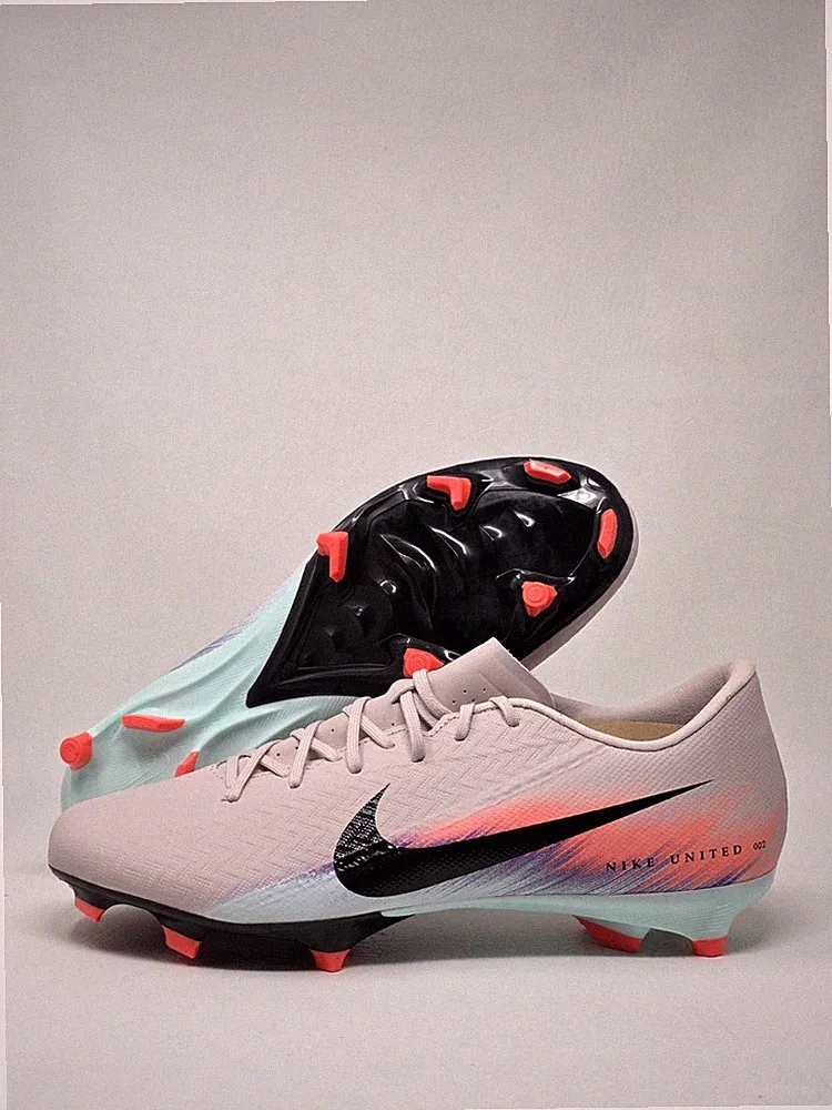 Nike Mercurial Vapor 16 Academy Size 10 Mens Soccer Cleats Pink IM8521-600 New