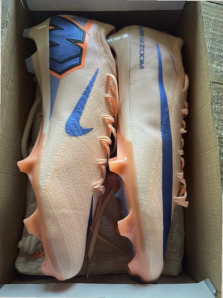 Nike Mercurial Vapor 16 Elite LV8 Firm-Ground Low-Top Soccer Cleats Size: M 11