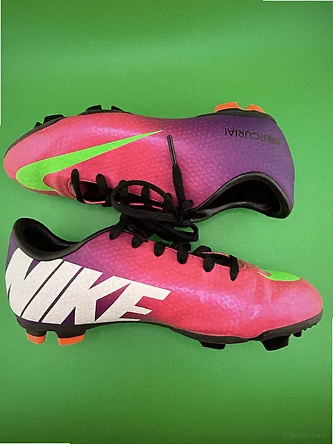 Nike Mercurial Victory IV FG Kids Size 1Y Purple Pink Soccer Cleats 553631-635