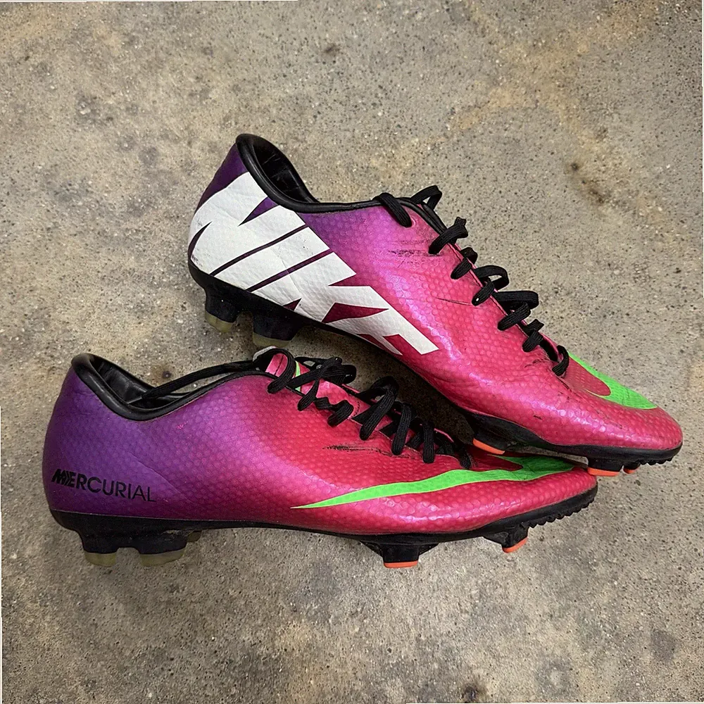 Nike Mercurial Victory IV FG Soccer Cleats Pink Purple Mens Sz 10.5 555613-635