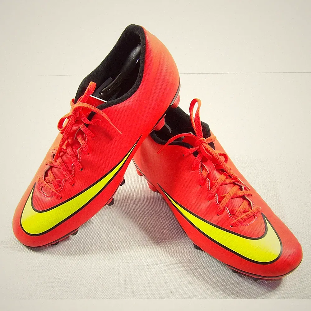 Nike Mercurial Victory V FG Soccer Cleats Men 10.5 Hyper Punch 651647-690