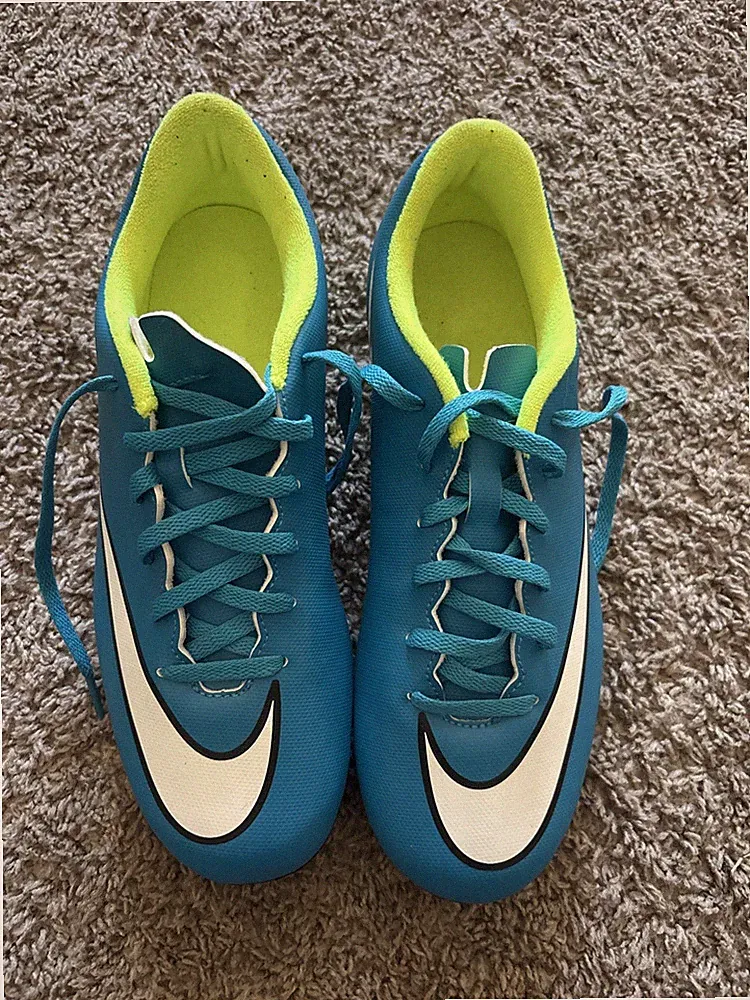 Nike Mercurial Womens Soccer Cleats Size 9.5