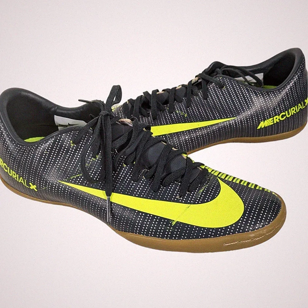 NIKE MERCURIAL X VAPOR XI CR7 Indoor Soccer Shoes Cleats Green Yellow Mens 8