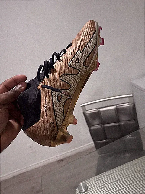 Nike Mercurials Soccer Cleats Size 12