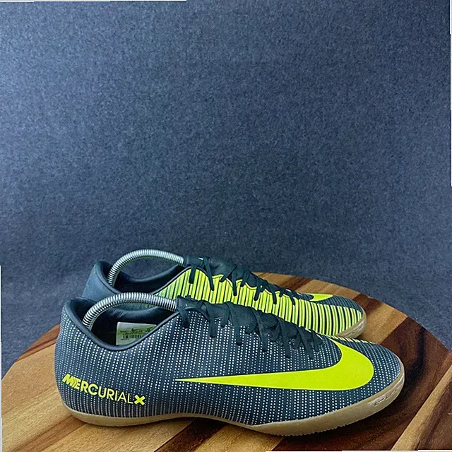 Nike MercurialX Victory VI CR7 Indoor Soccer Shoes Volt 852526-376 Mens 11