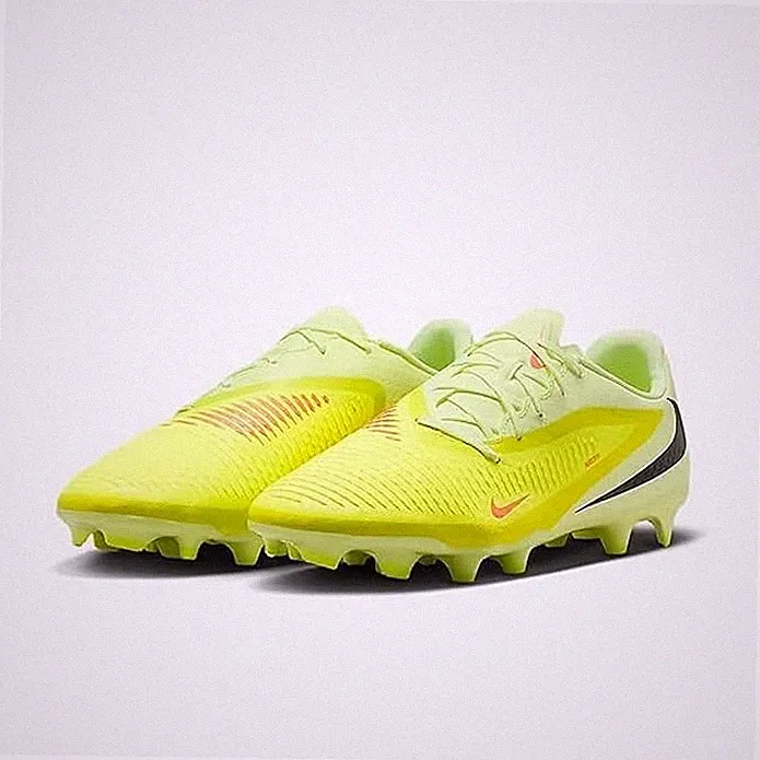 Nike Phantom 6 Low Academy Multi-Ground Soccer Cleats
